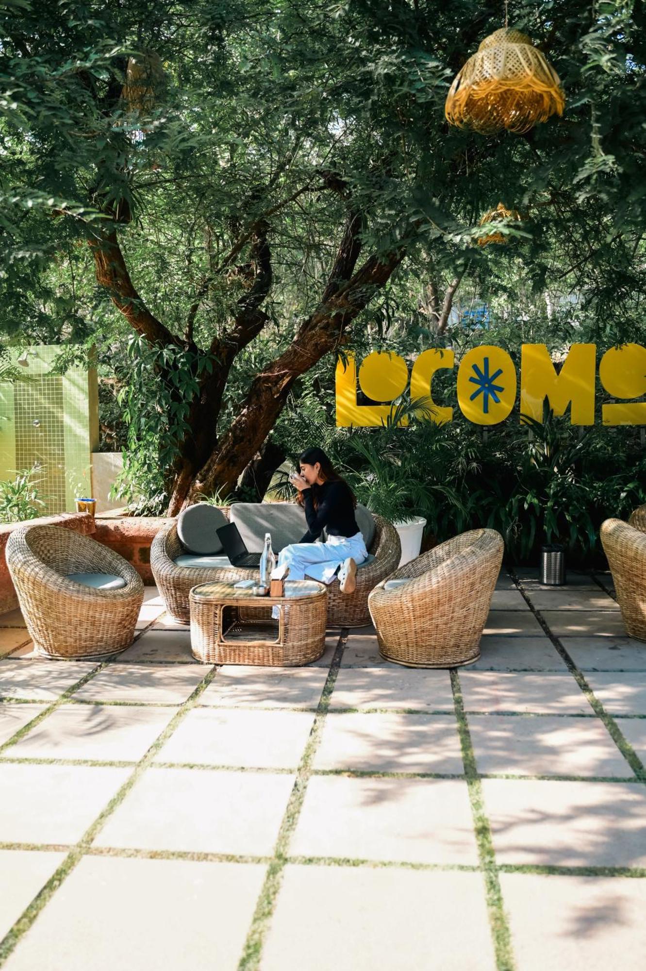 Locomo Boutique, Morjim - Stay Work Eat Esterno foto