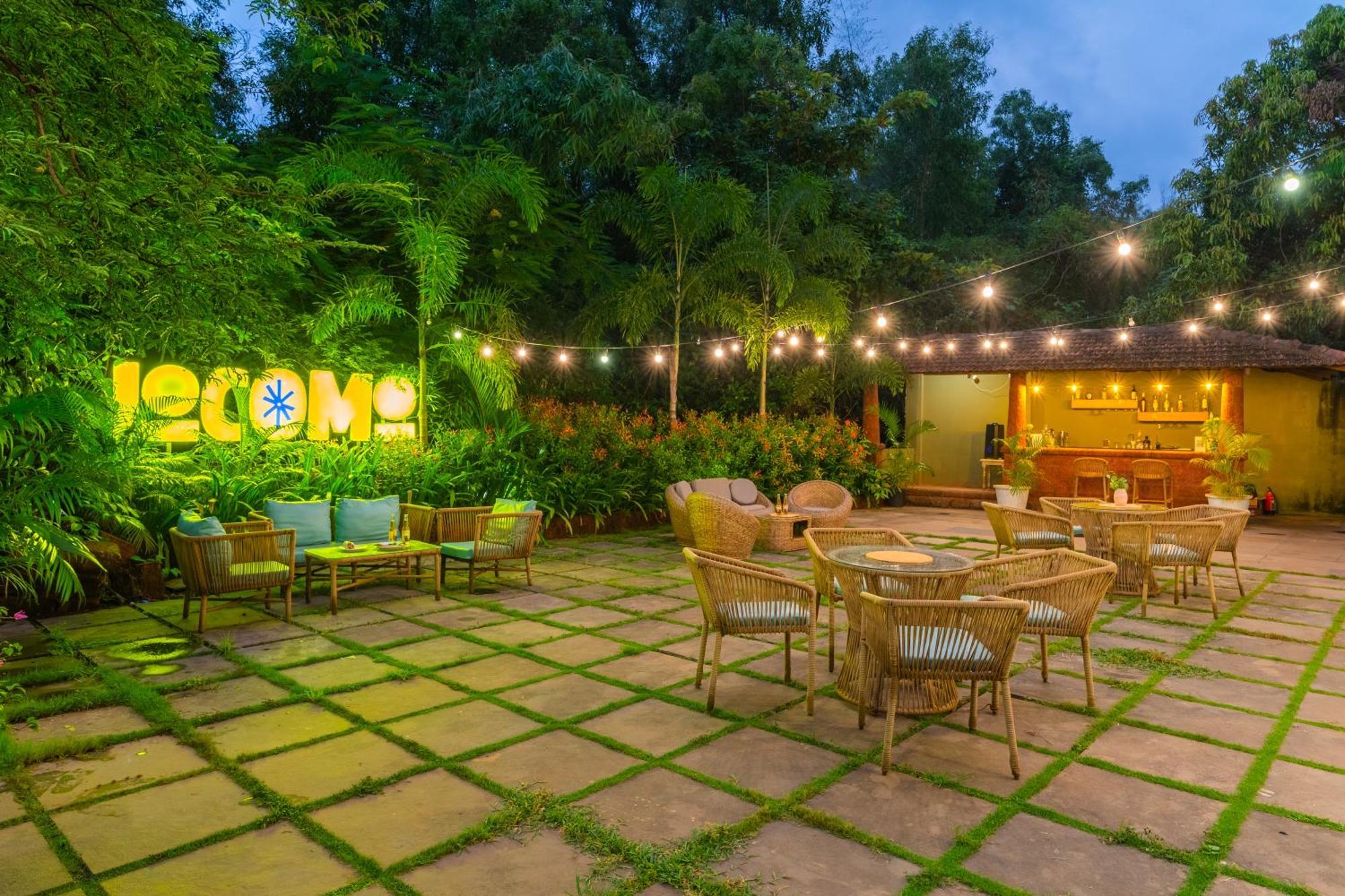 Locomo Boutique, Morjim - Stay Work Eat Esterno foto