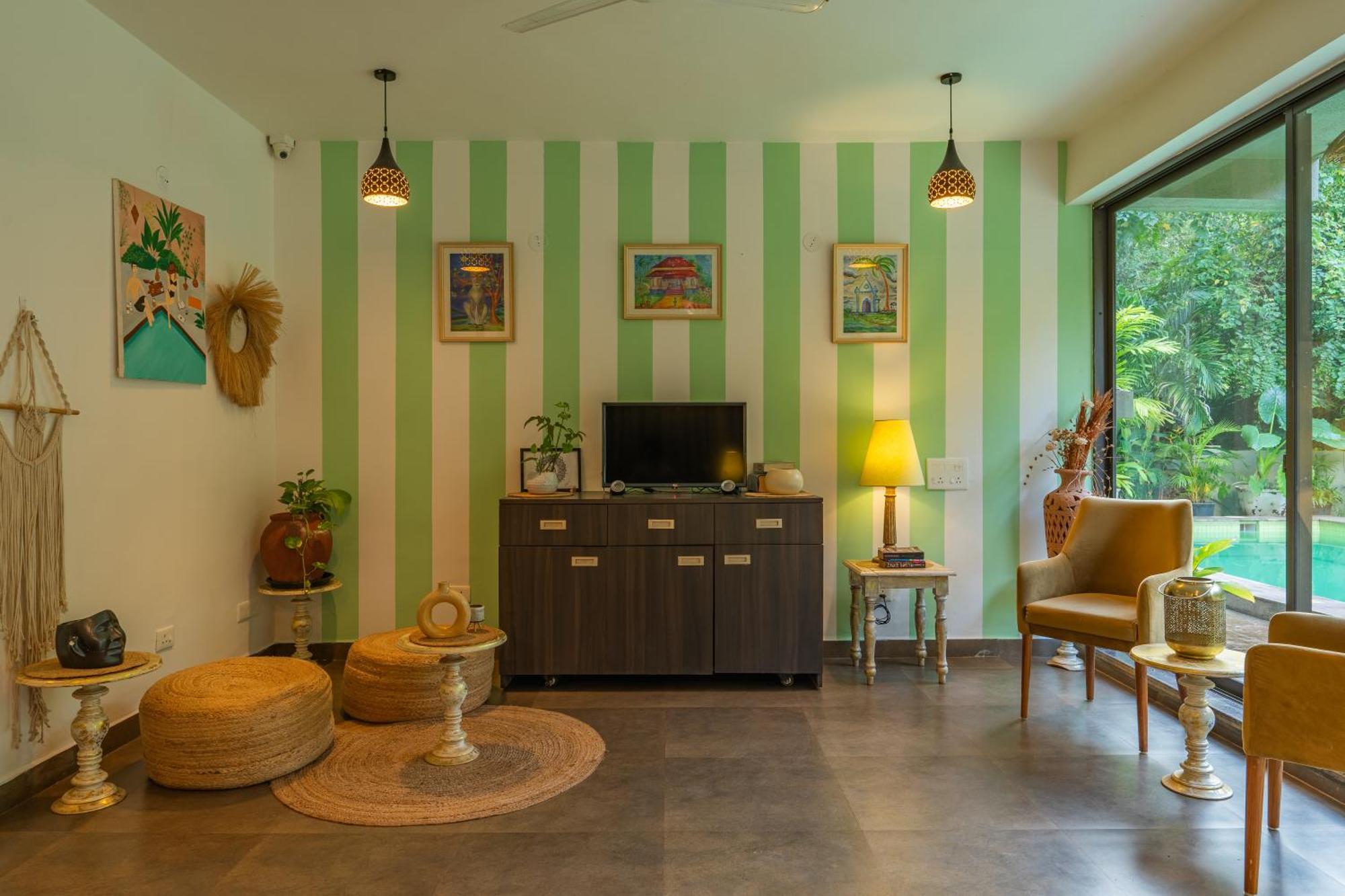 Locomo Boutique, Morjim - Stay Work Eat Esterno foto
