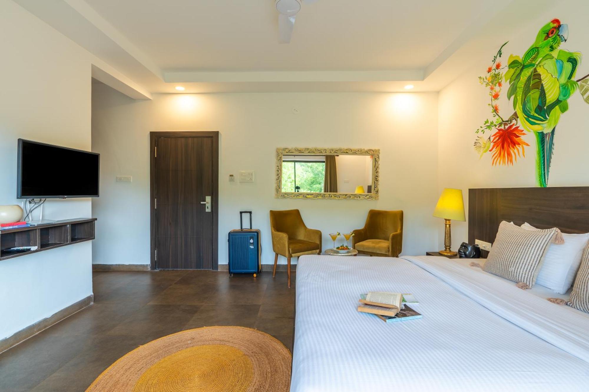 Locomo Boutique, Morjim - Stay Work Eat Esterno foto
