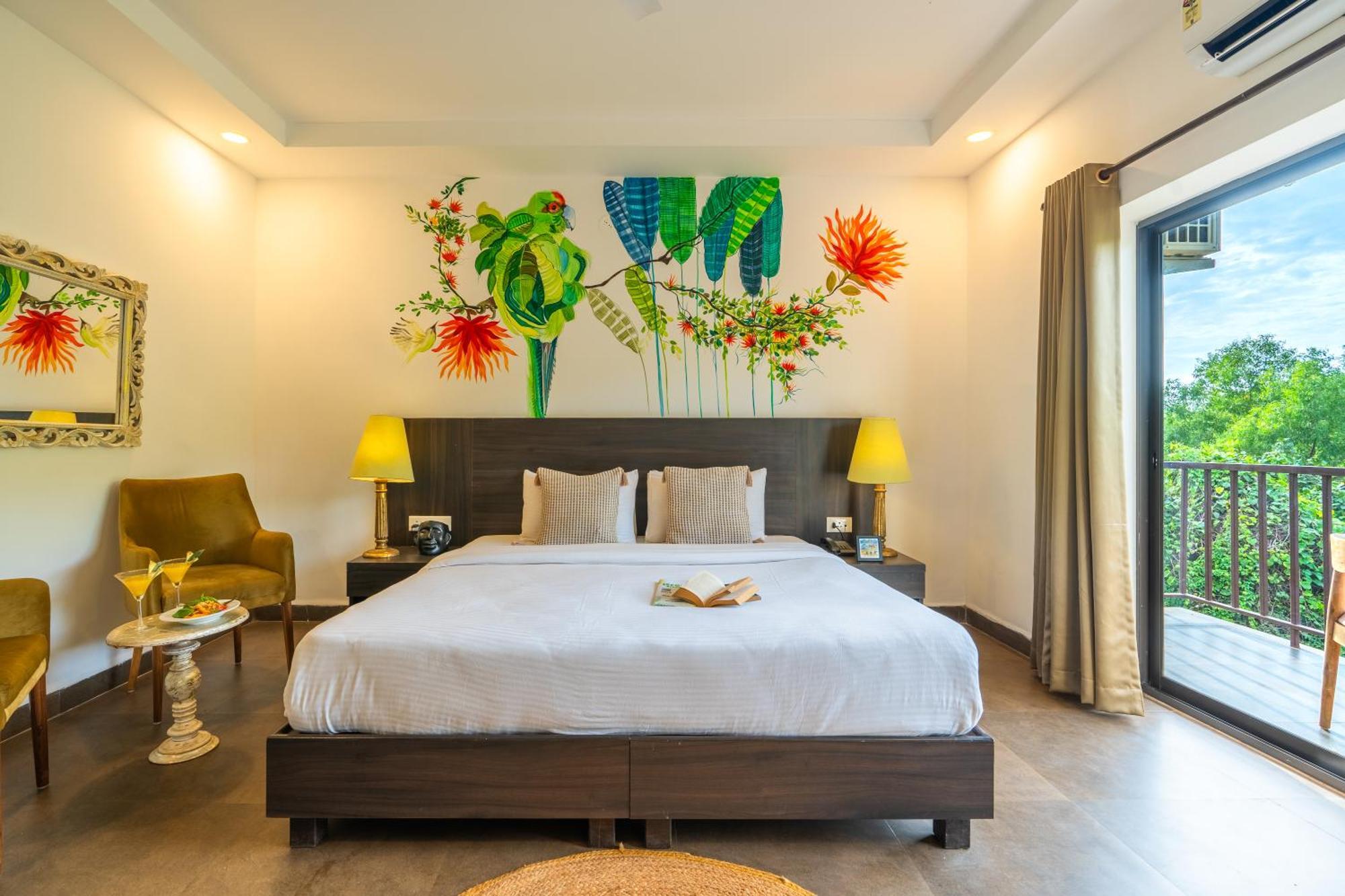 Locomo Boutique, Morjim - Stay Work Eat Esterno foto
